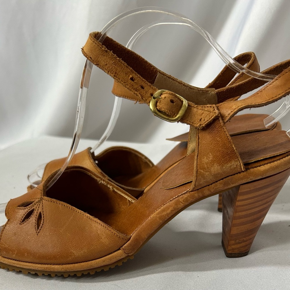 Vintage 70s Tan Leather Women's Sandals 9M